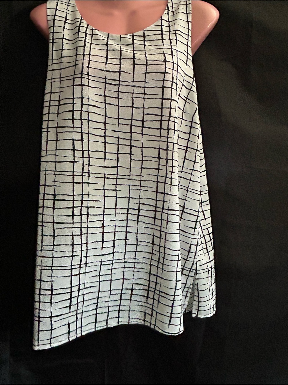 41 Hawthorn Black and White Grid A-Line Sleeveless Blouse LG